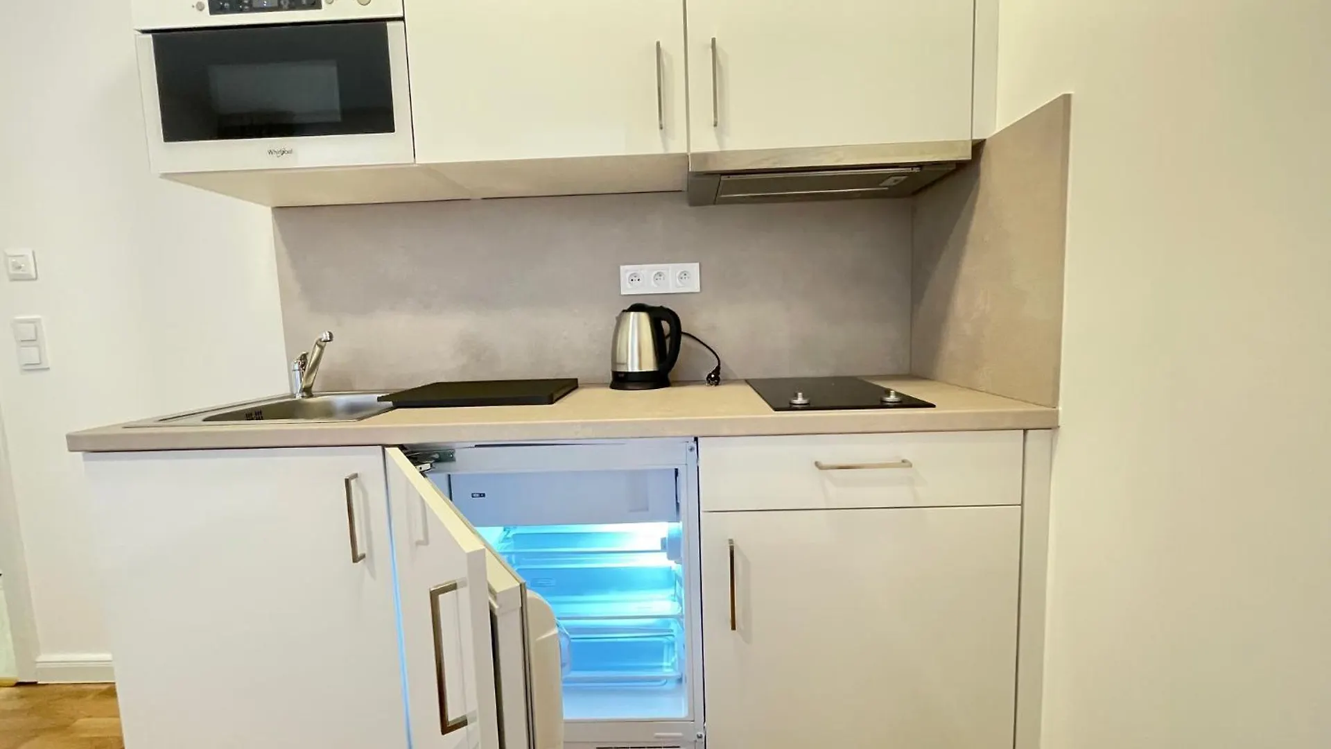 Varsavska Apartment T 303 Prague