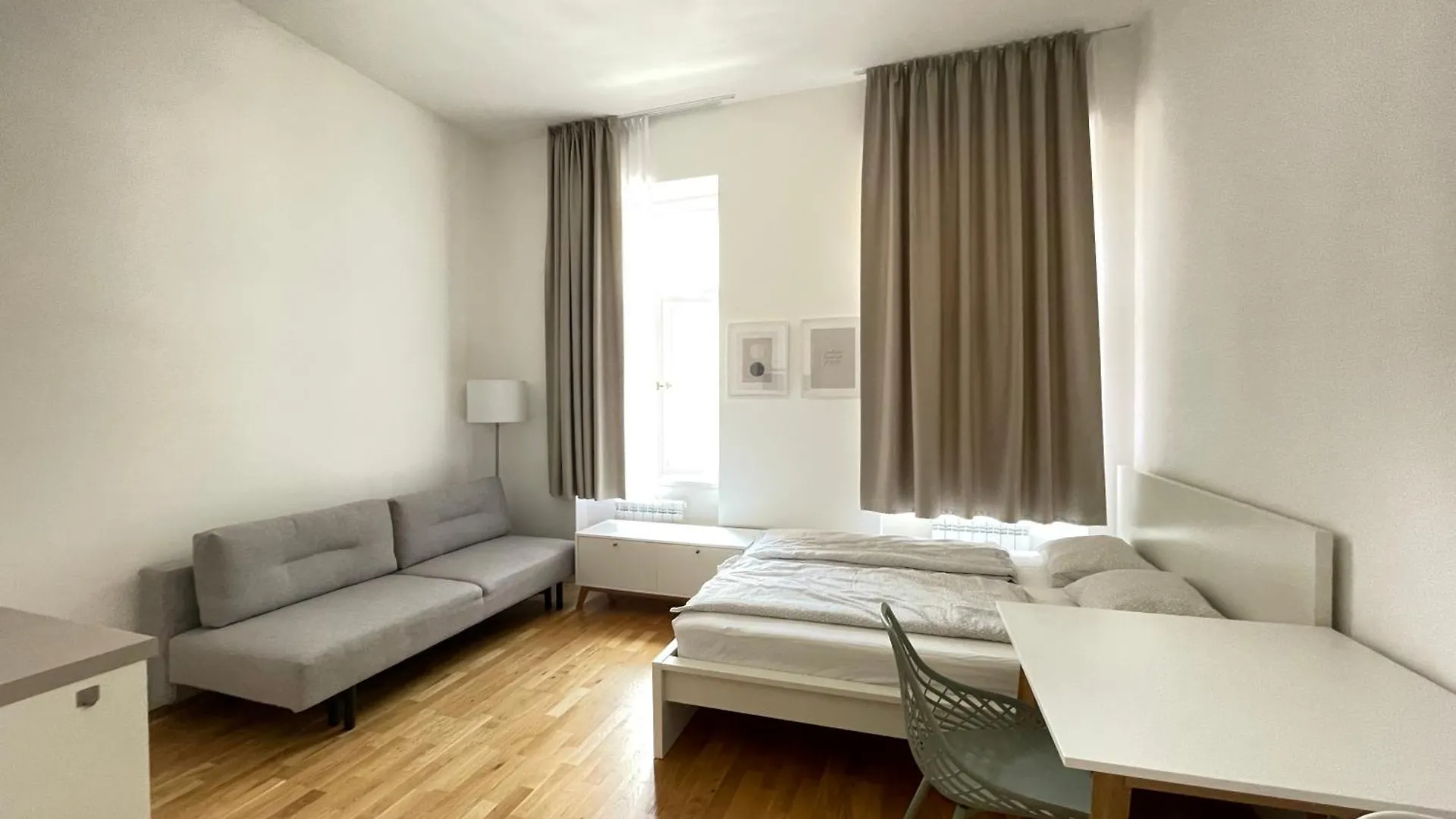 Varsavska Apartment T 303 Prague